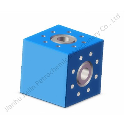 Καρφωτοί σταυροί και μπλουζάκια